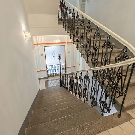 Homely I 38m2 I Elevator I Self Check-in アパート プラハ