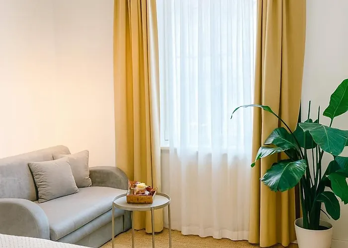 2br - 1 - Elevator - Self Check-in Praha